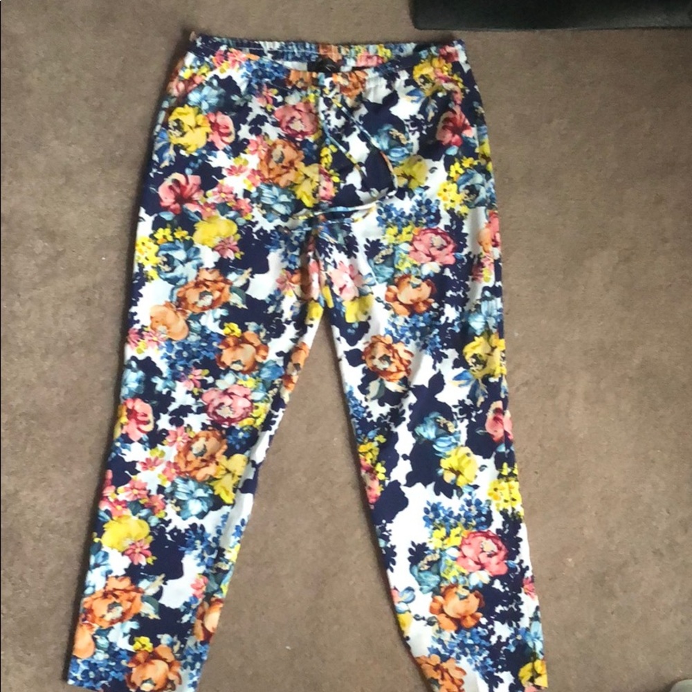 Floral satin pant